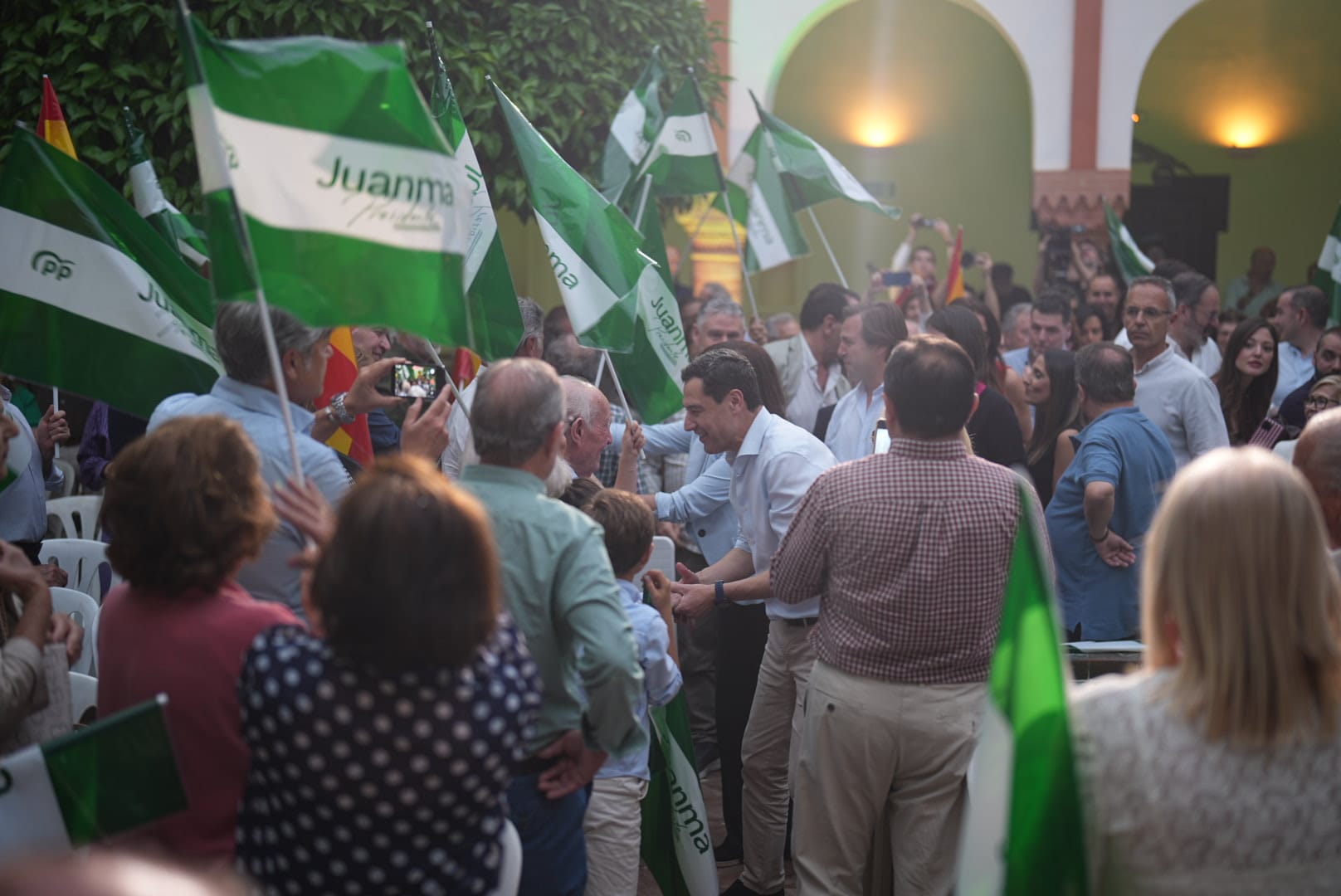 Moreno Bonill con los andaluces de campaña